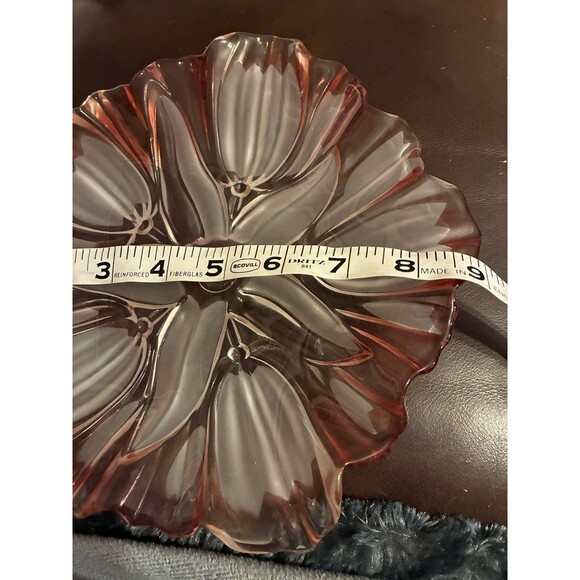 Vintage Mikasa Walter Frosted Glass “ Tulips Pink” Scalloped Edge Dish. 9 Inch - Picture 7 of 9